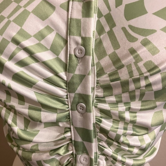 Princess Polly button up crop! - Picture 3 of 5